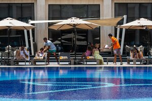 Гостиница Triumph Luxury Hotel