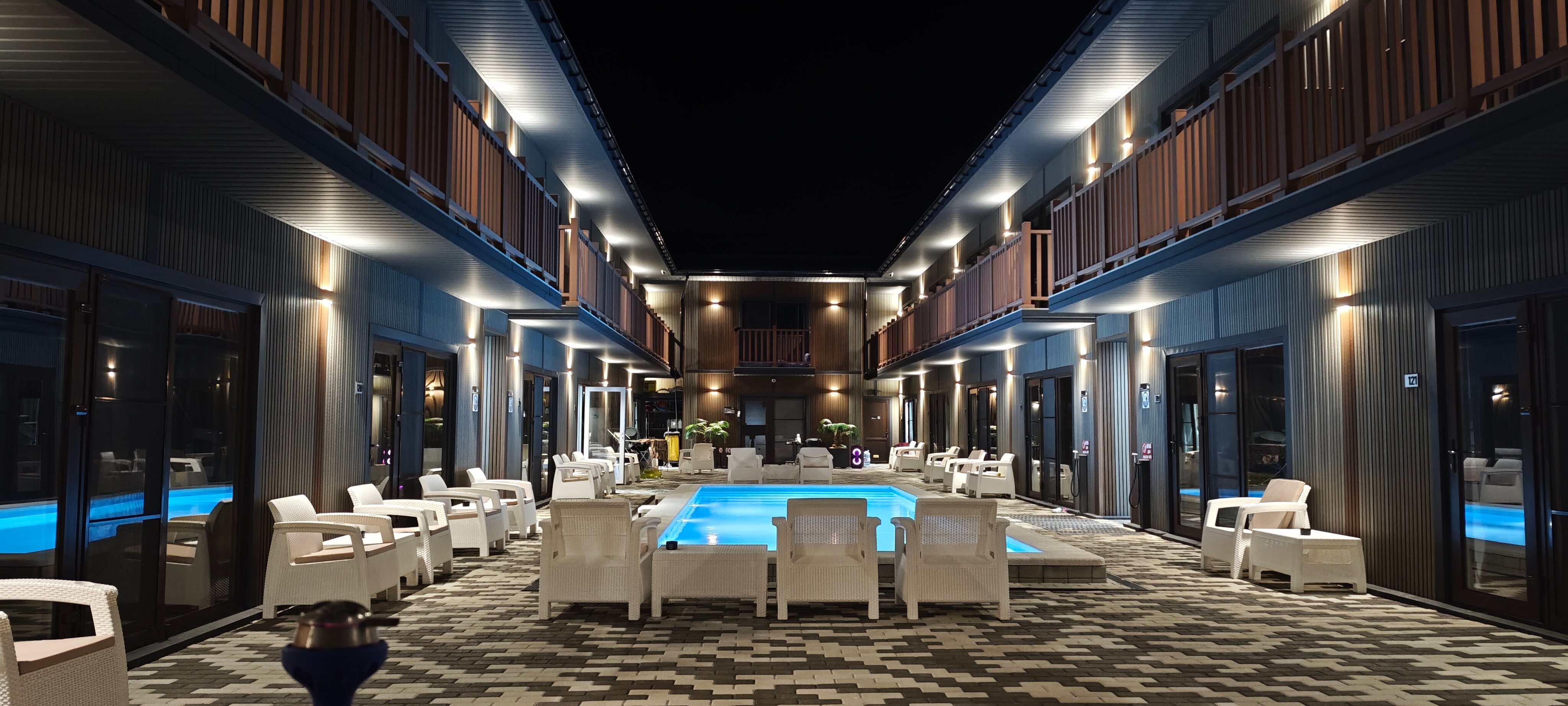 Фото отеля 2