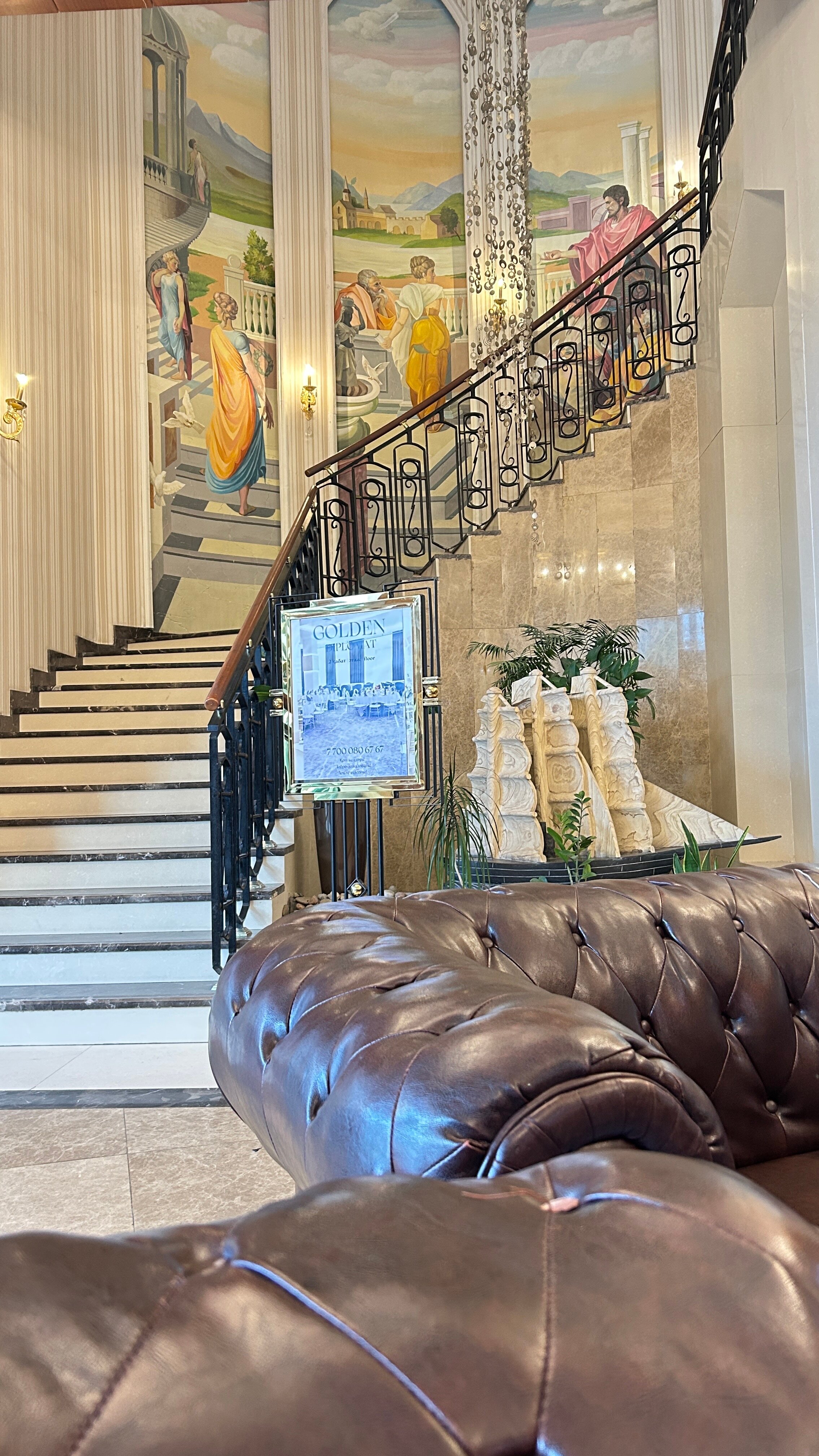 Фото Дипломат