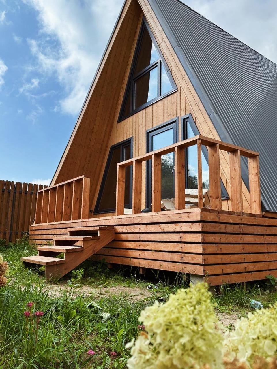 Фото A-Frame Family