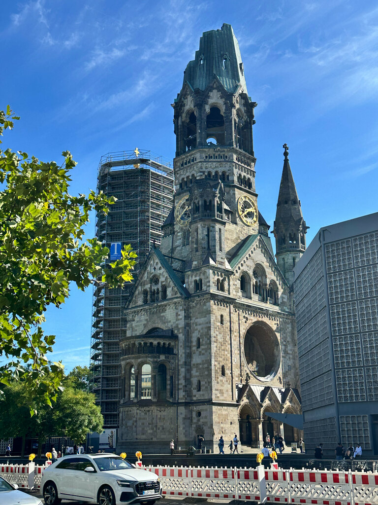 Католический храм Мемориальная церковь кайзера Вильгельма, Берлин, фото