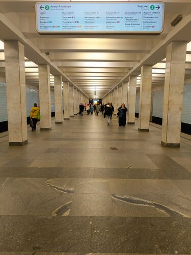 Mashina yuvuvchi sexy qizlar