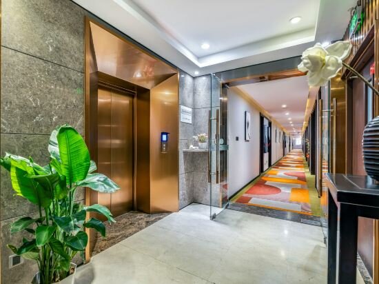 Фото Homeinn Superior Yun Hotel (Beijing Qianmen)