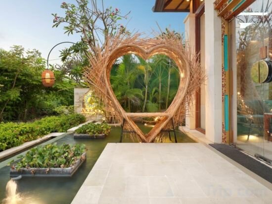 Фото Aksari Villa Seminyak by Ini Vie Hospitality