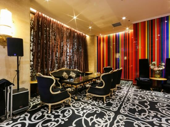 Фото Inner Mongolia Magpies Bridge Hotel