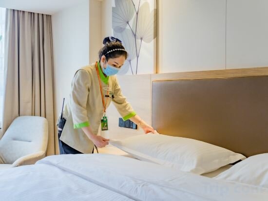 Фото Greentree Inn Jingan Xinzha Road