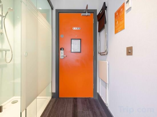 Фото EasyHotel Belfast