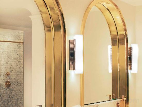 Фото Hotel Barriere Fouquet's New York