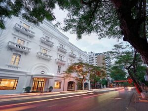 Гостиница Manoir Des Arts Hotel