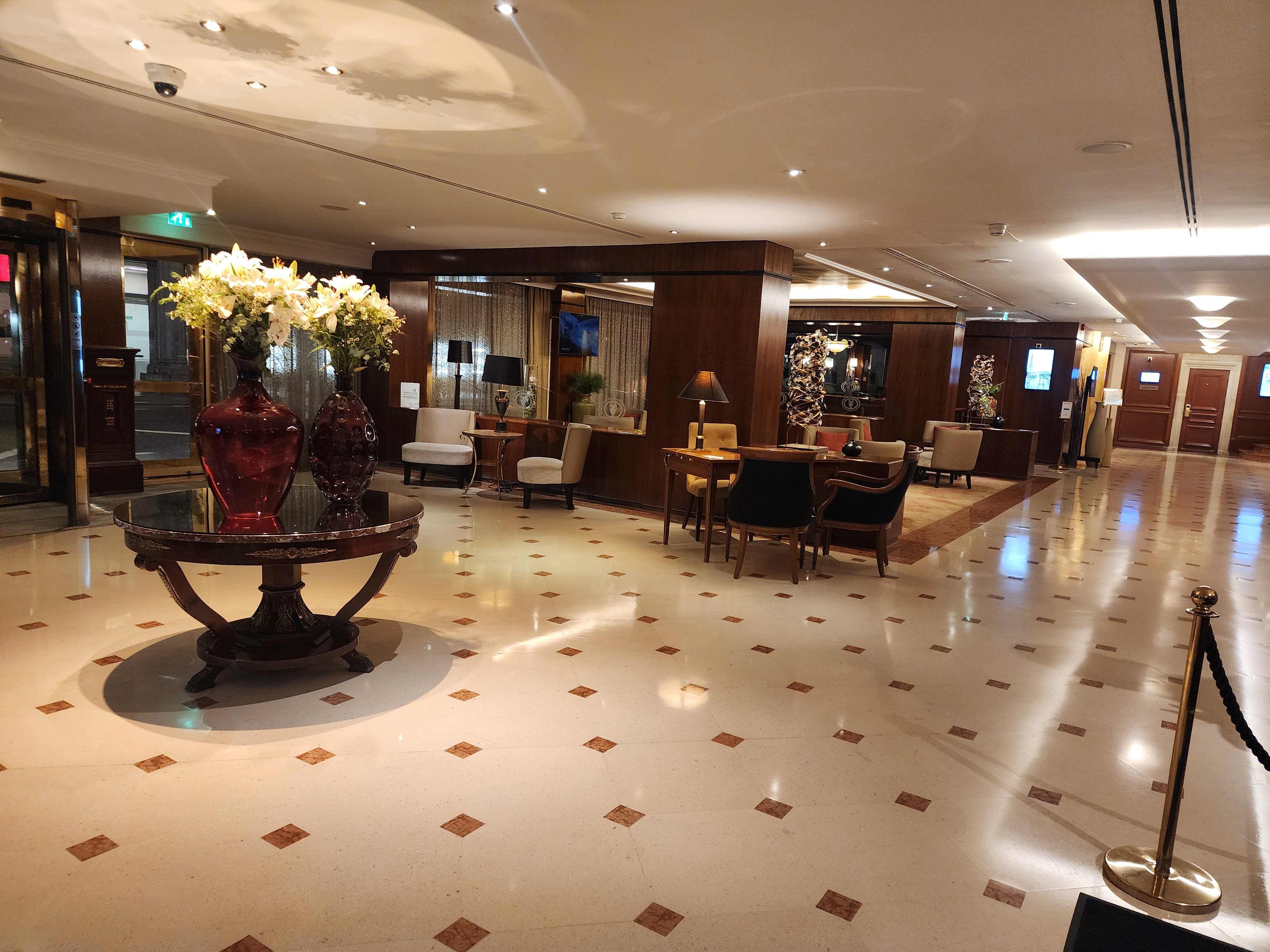 Фото Warwick Grand Place Brussels