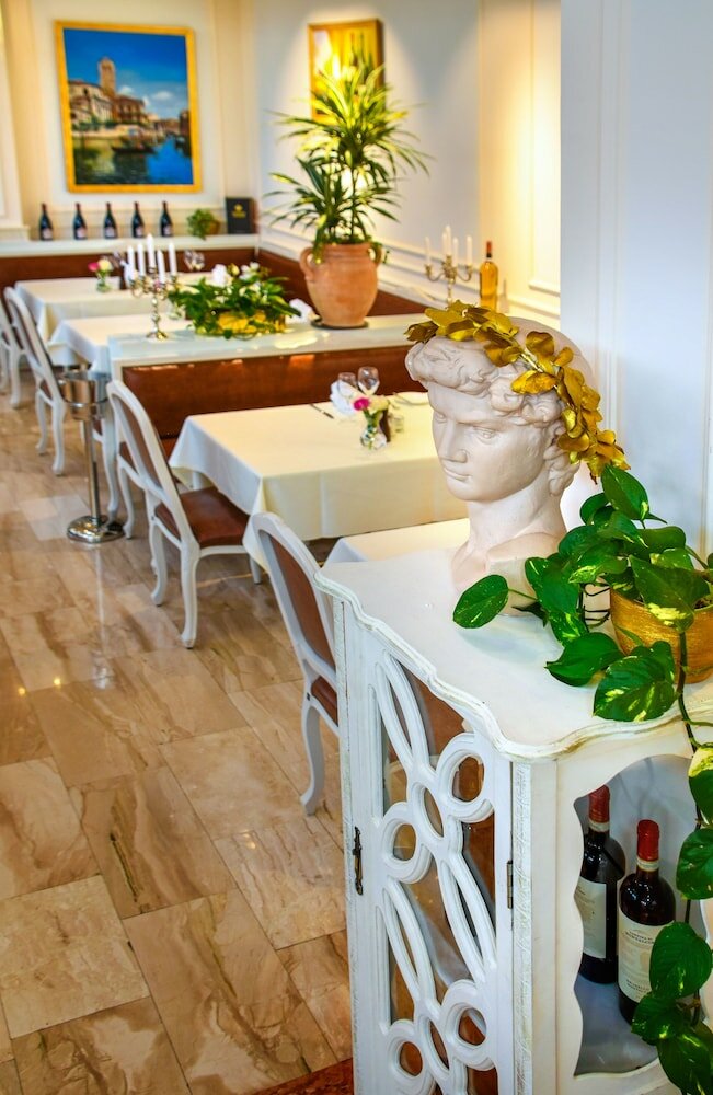 Фото Grand Hotel Palladium Munich