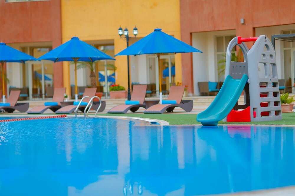 Фото Tolip Family Park Hotel