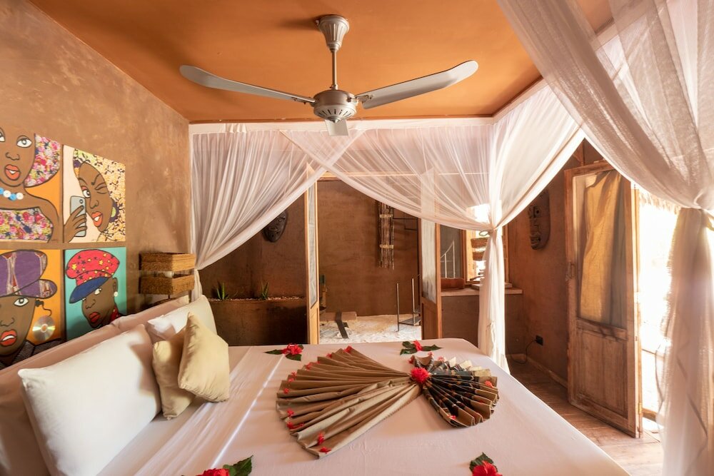Фото Mwezi Boutique Resort