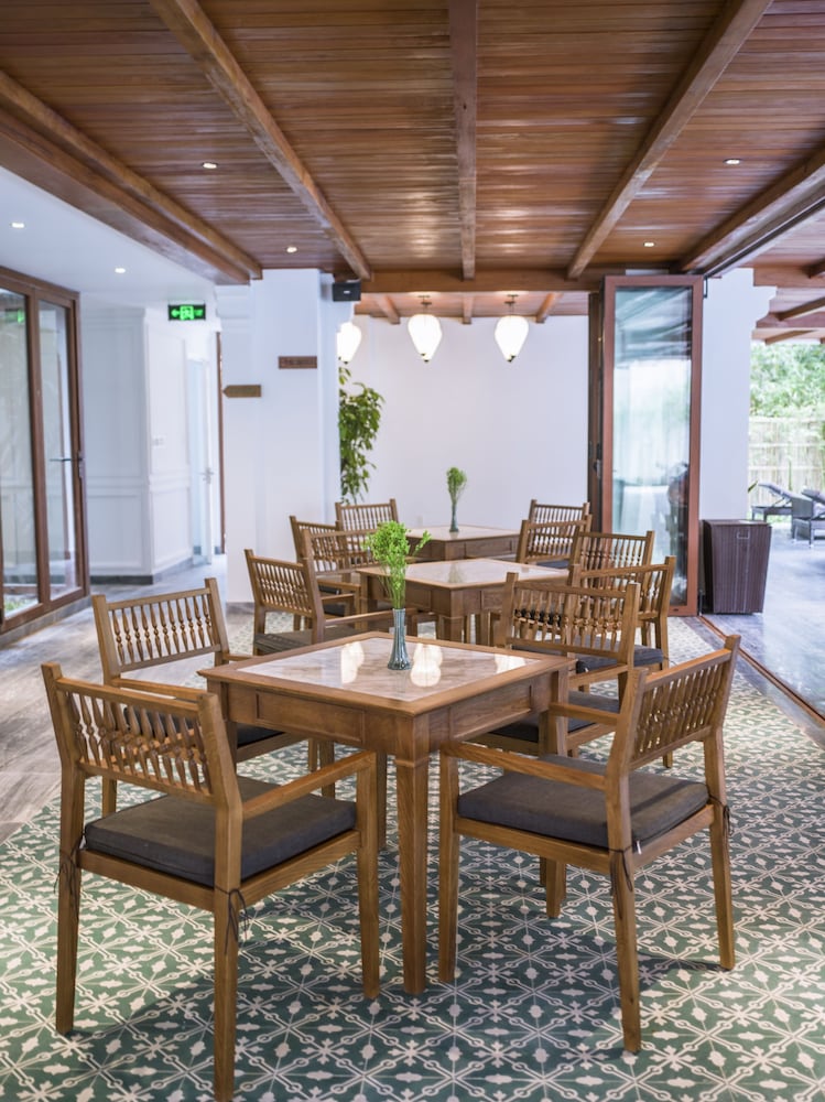 Фото Vinh Hung Old Town Hotel