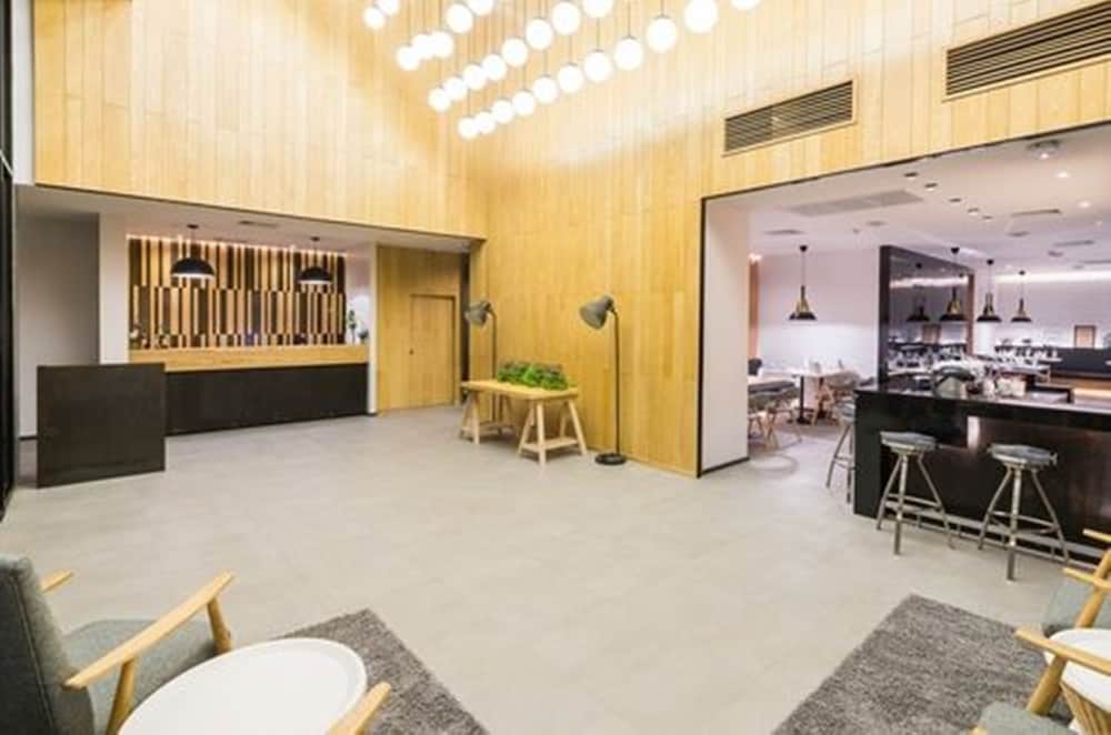 Фото Sea Me Spring Tree Hotel