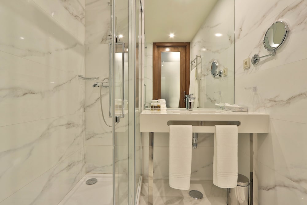 Фото Turim Ibéria Hotel