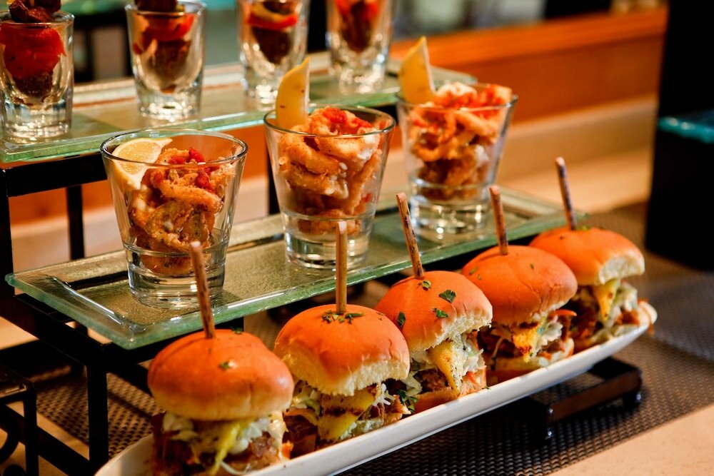 Фото Holiday Inn Tampa Westshore - Airport Area, an Ihg Hotel