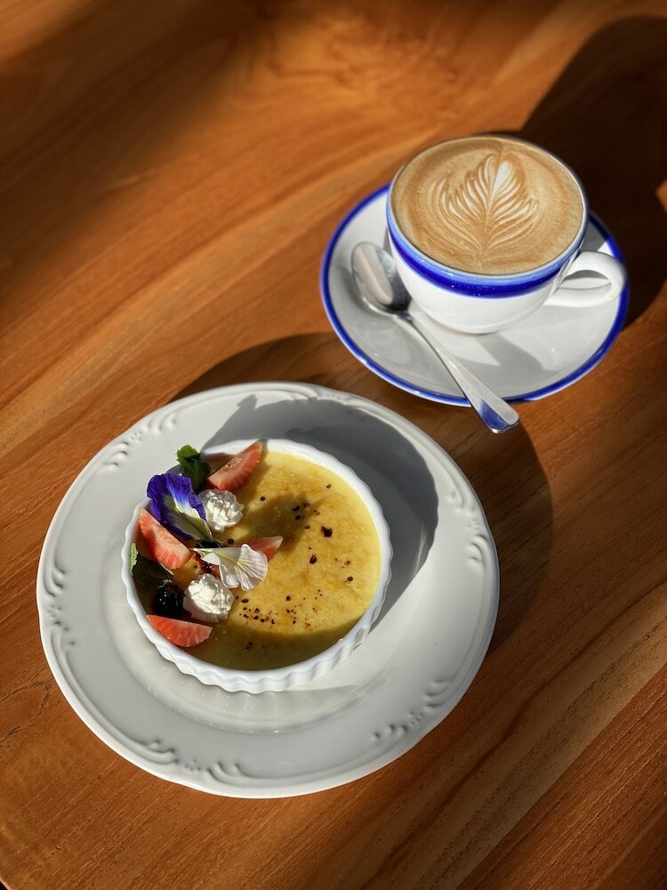 Фото Umpadhi Canggu Hotel