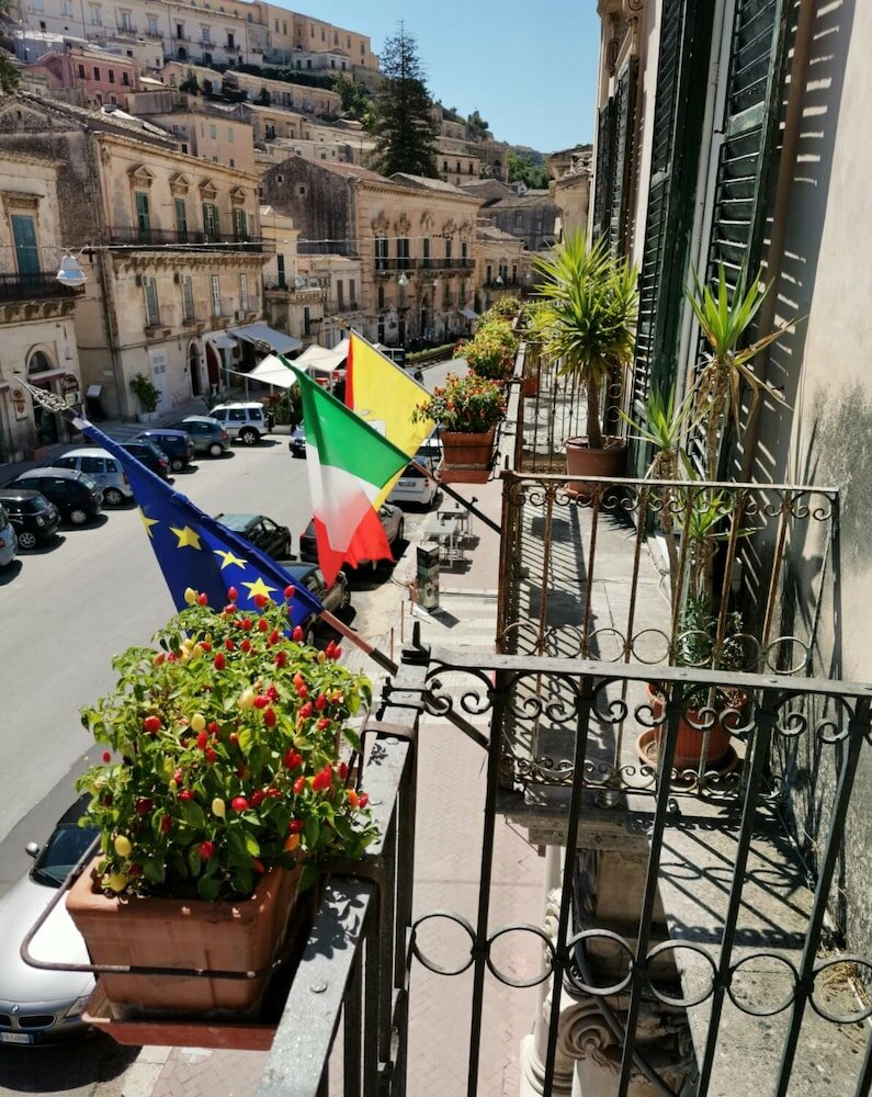 Фото Palazzo 'Il Cavaliere' - B&b di Charme