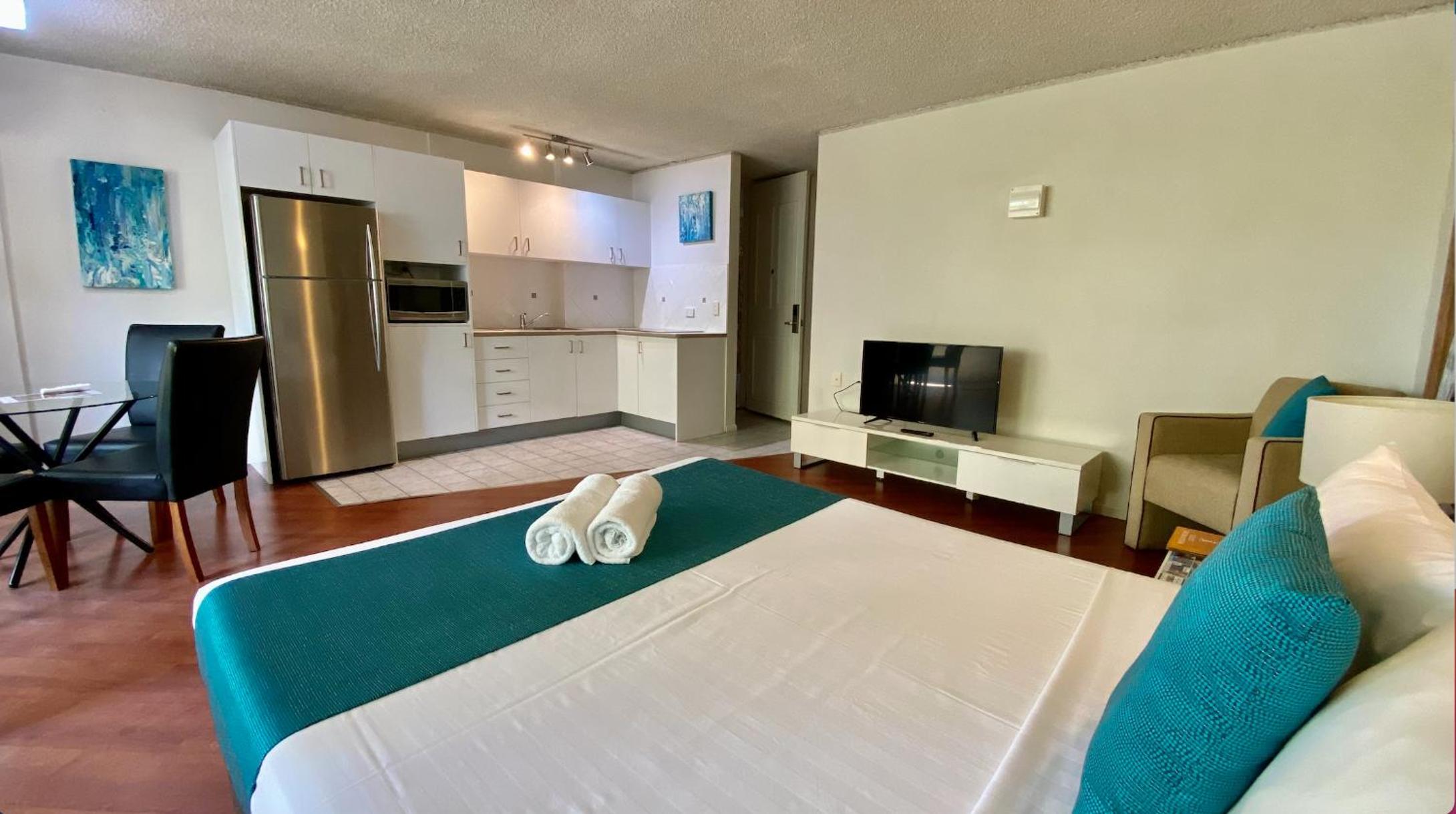 Фото Hi Ho Beach Apartments