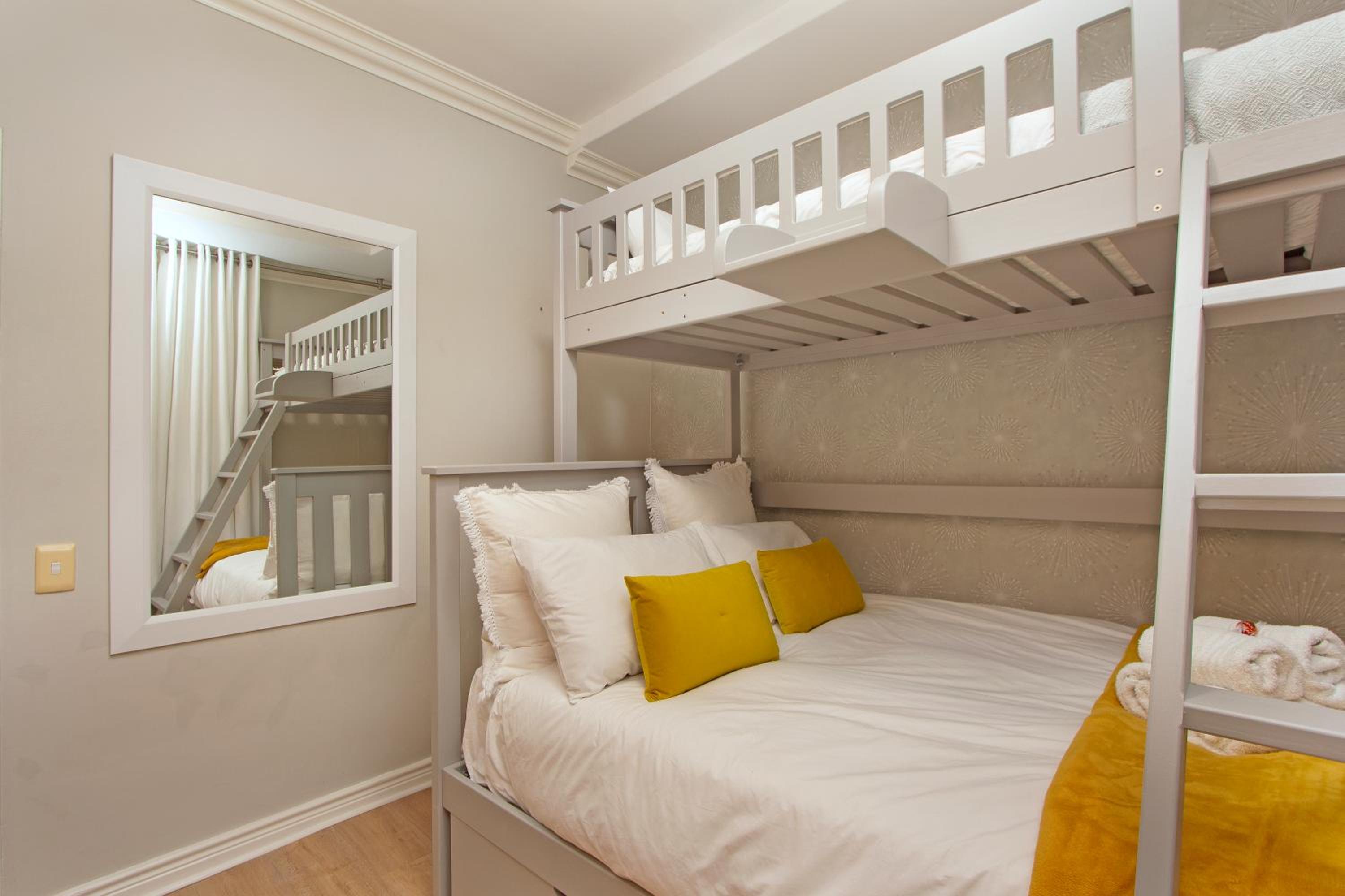 Фото Seaside Village B24 by Ctha