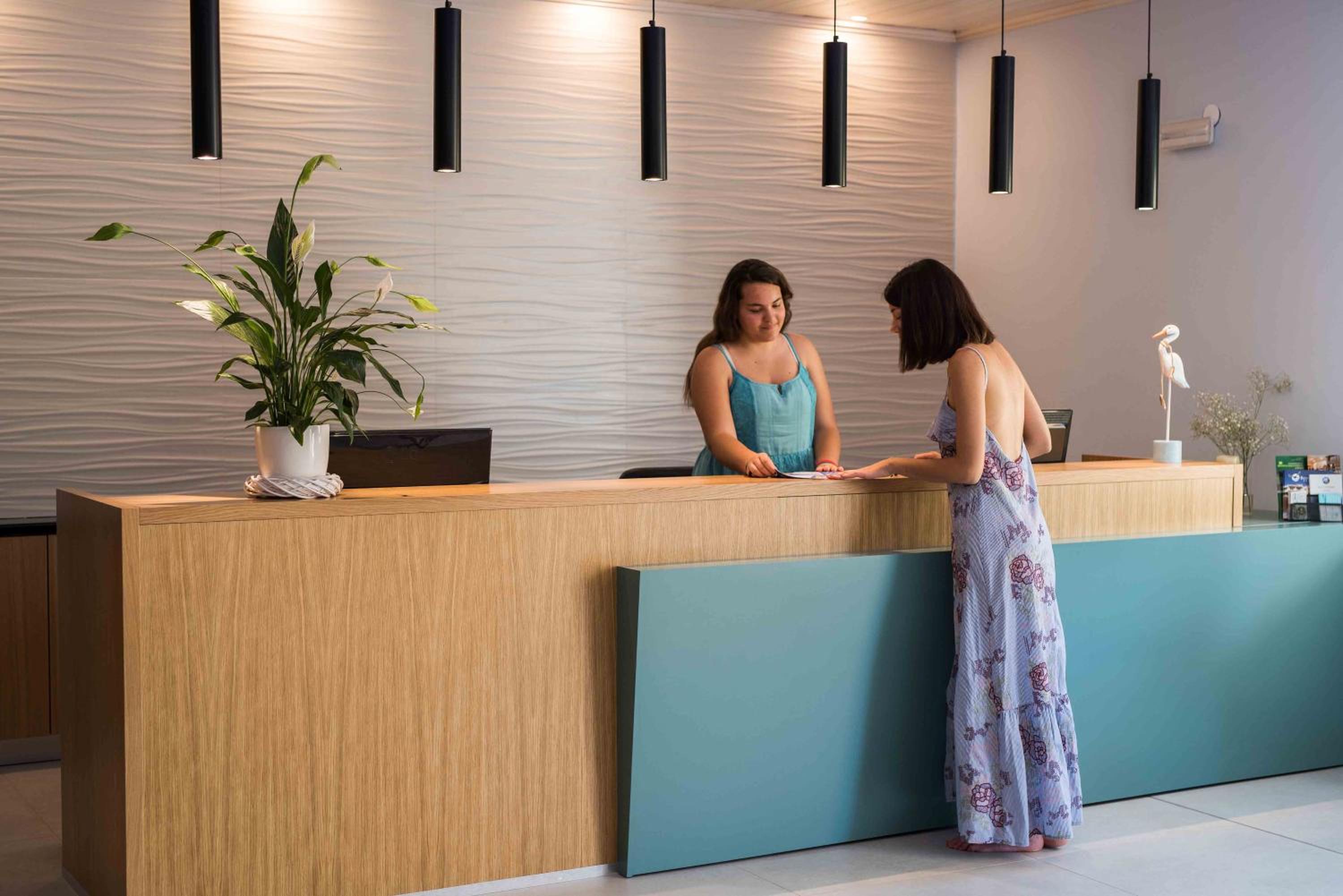 Фото Balos Beach Hotel