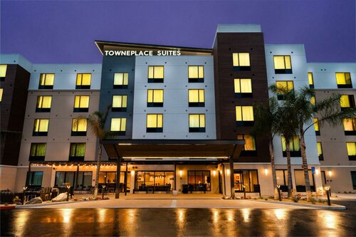 Гостиница TownePlace Suites by Marriott Irvine Lake Forest в Лейк Форест