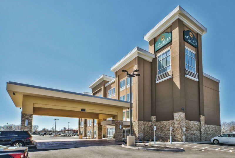 Гостиница La Quinta Inn & Suites by Wyndham Niagara Falls
