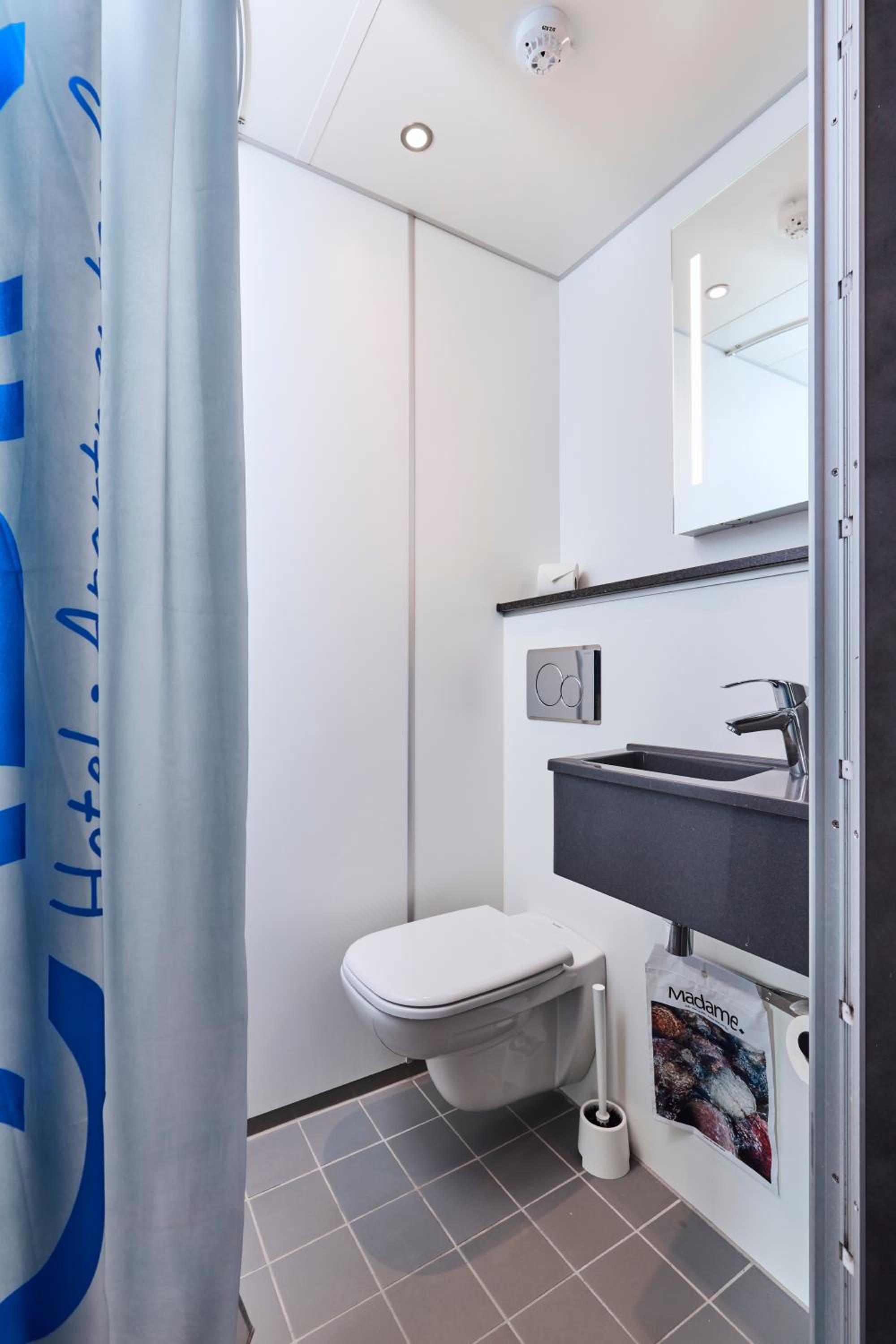 Фото Cabinn Vejle Hotel