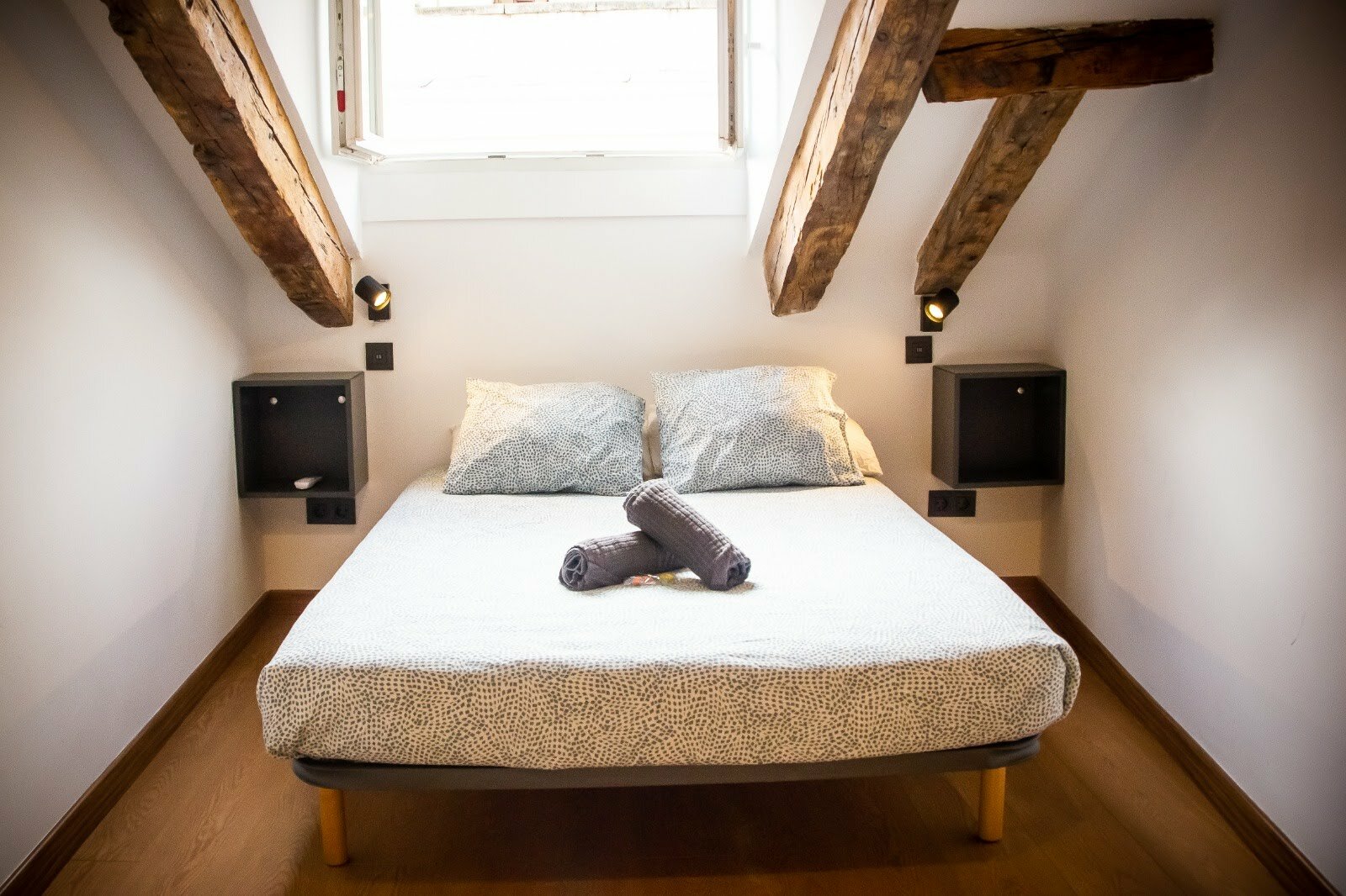 Фото Onefam Sungate Hostel Madrid