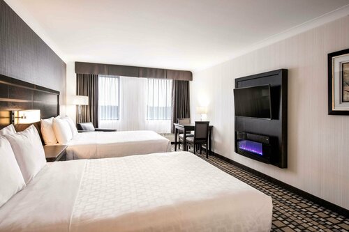 Гостиница Clarion Hotel & Suites в Виннипеге
