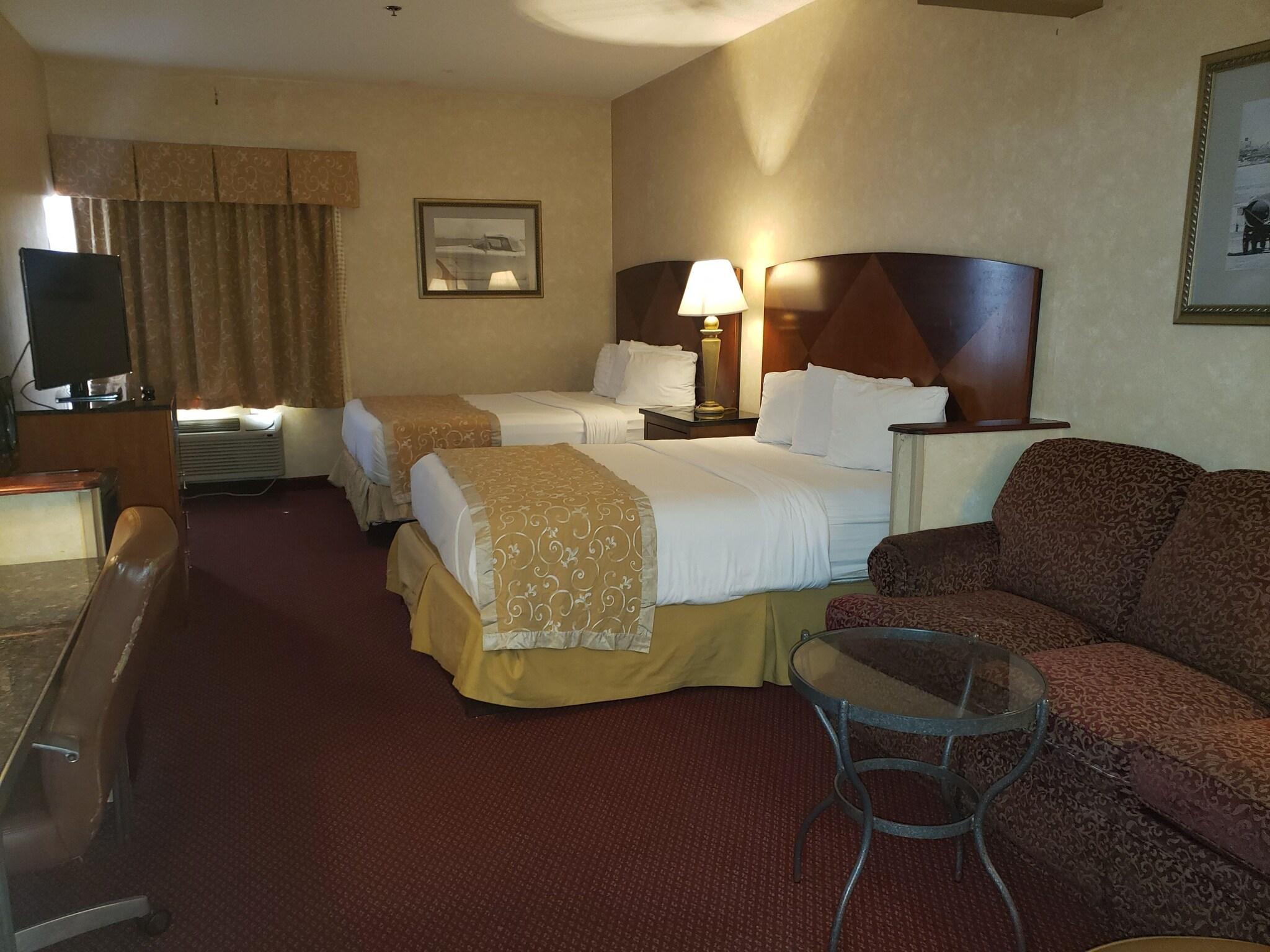 Фото A Victory Suites Warren