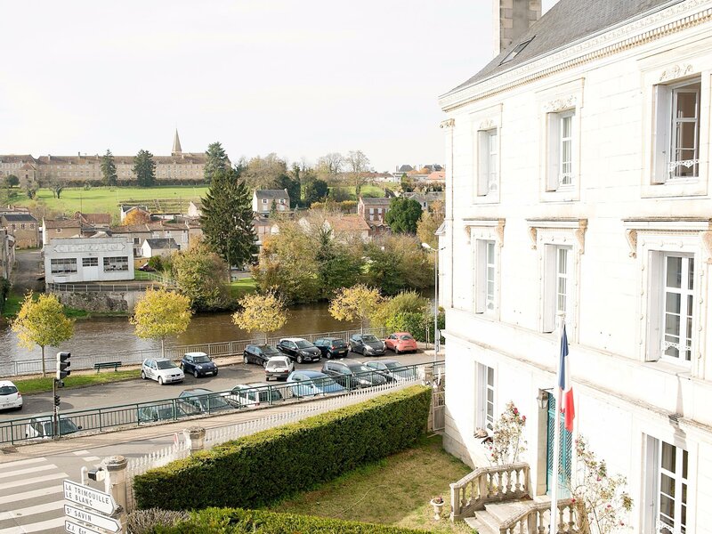 Гостиница Hôtel de France в Монморийоне
