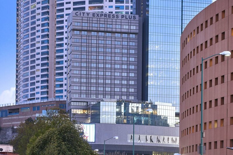 Гостиница City Express Plus by Marriott Interlomas