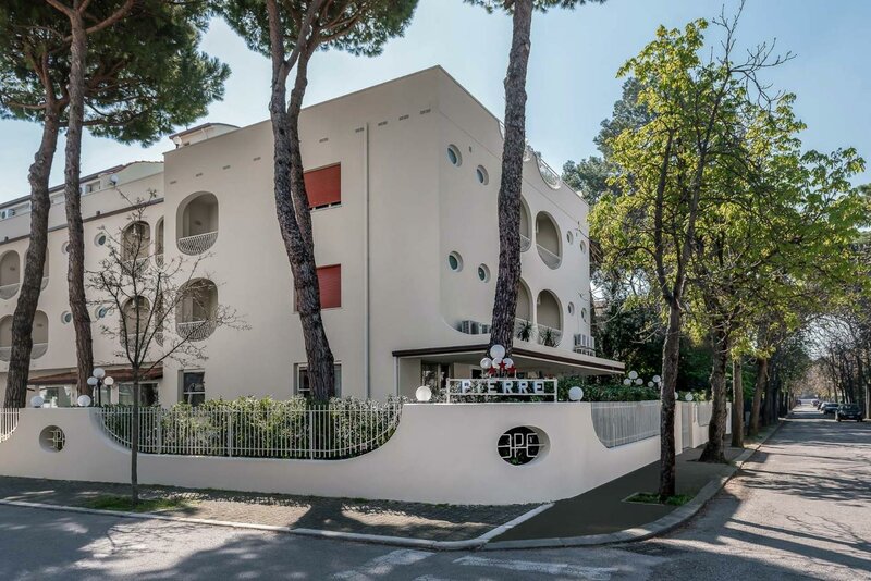 Гостиница Hotel Pierre Riccione в Риччоне