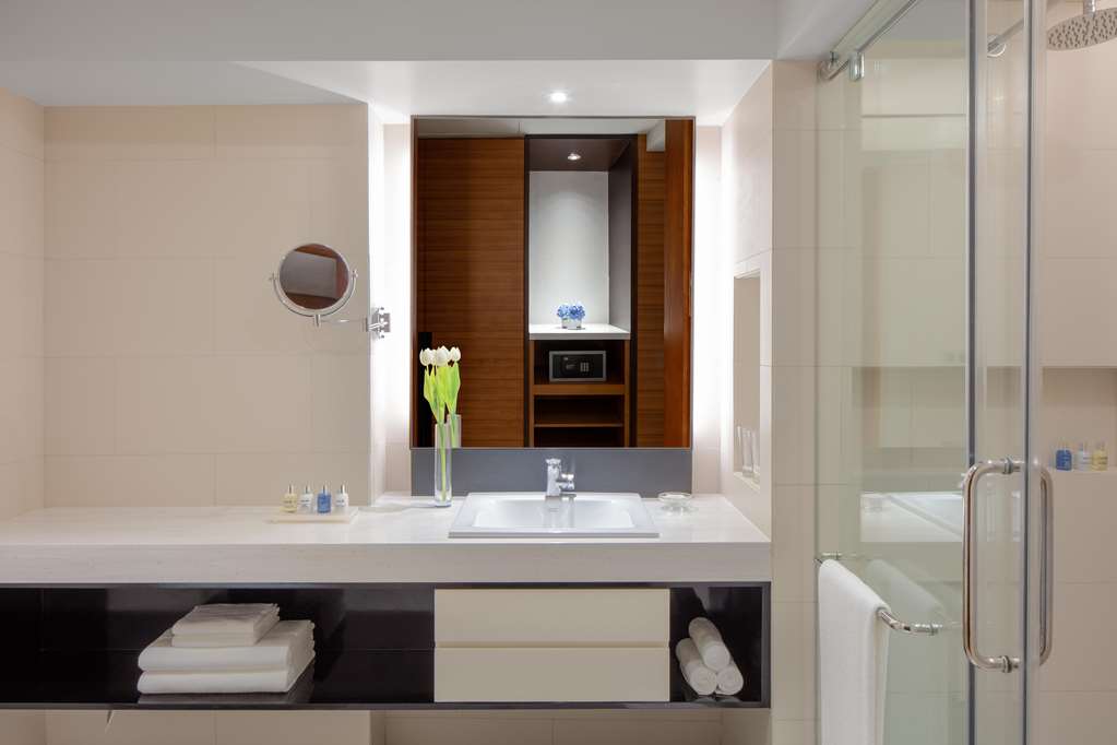 Фото Radisson Blu Hotel, Cebu