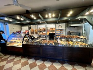 Булочная Ф. Вольчека (Privokzalnaya ploshchad, 3), çörək