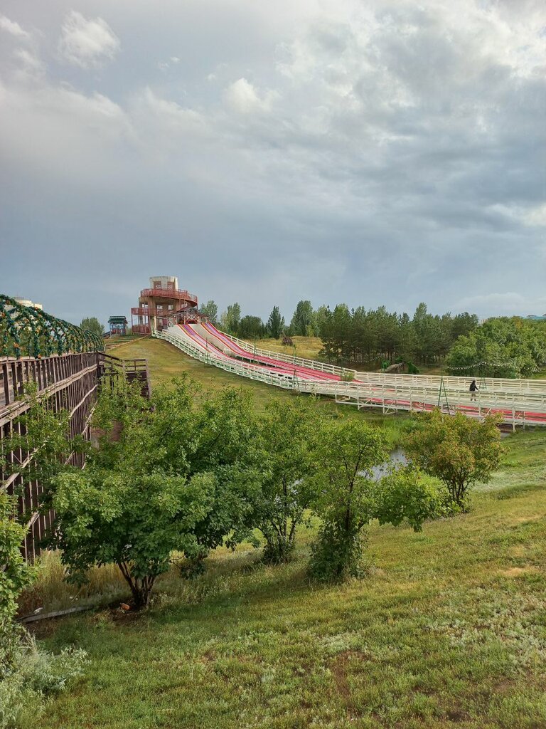 Amusement ride Gorka, Astana, photo