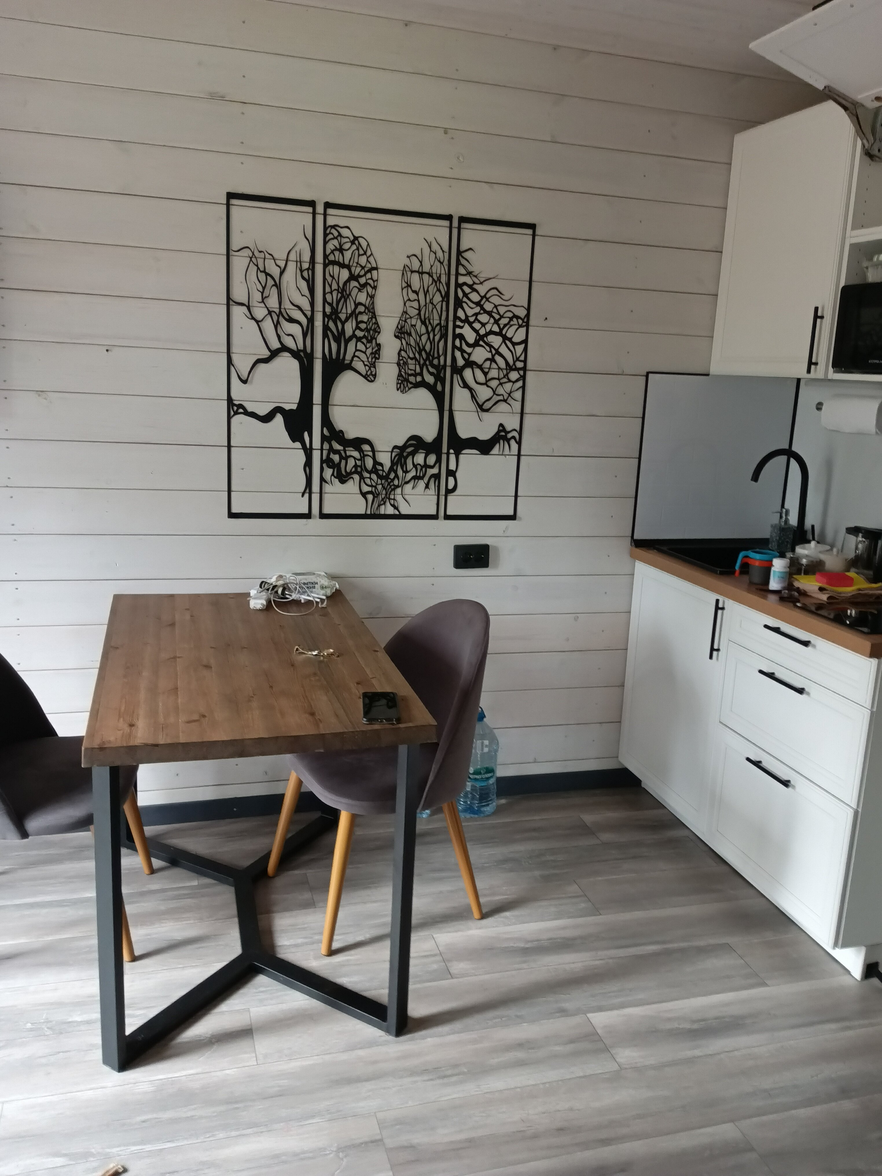 Фото Klever House, Стеклянный Ручей