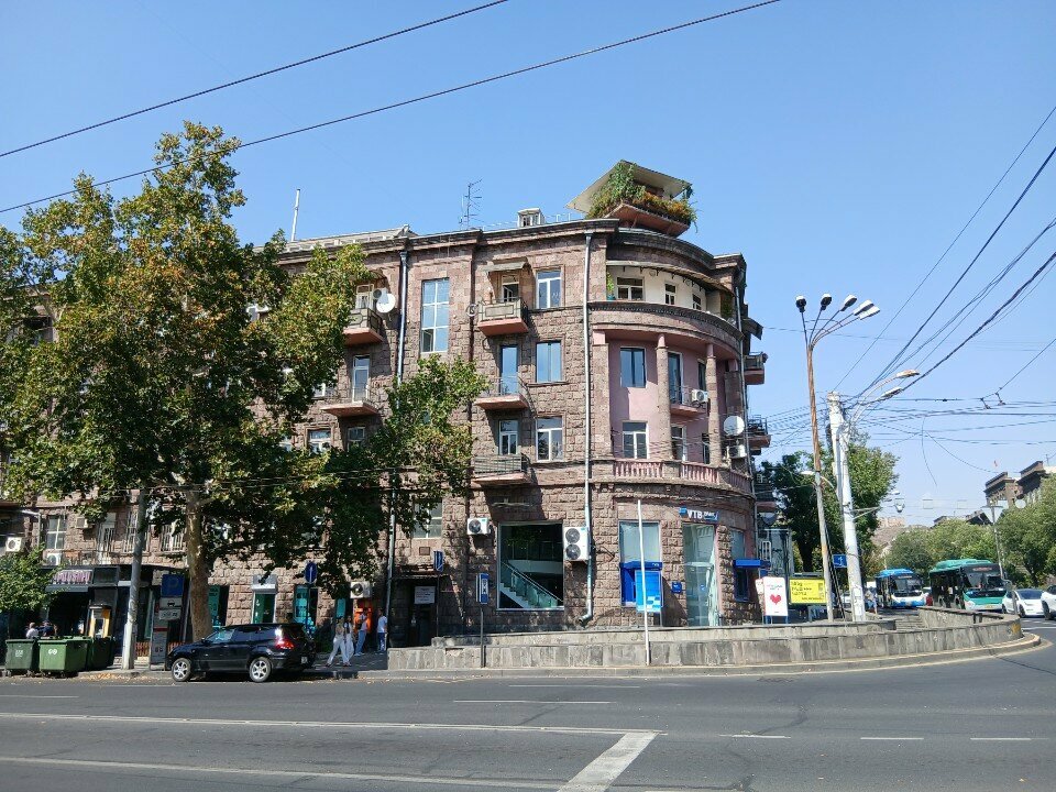 Bank VTB, Yerevan, photo