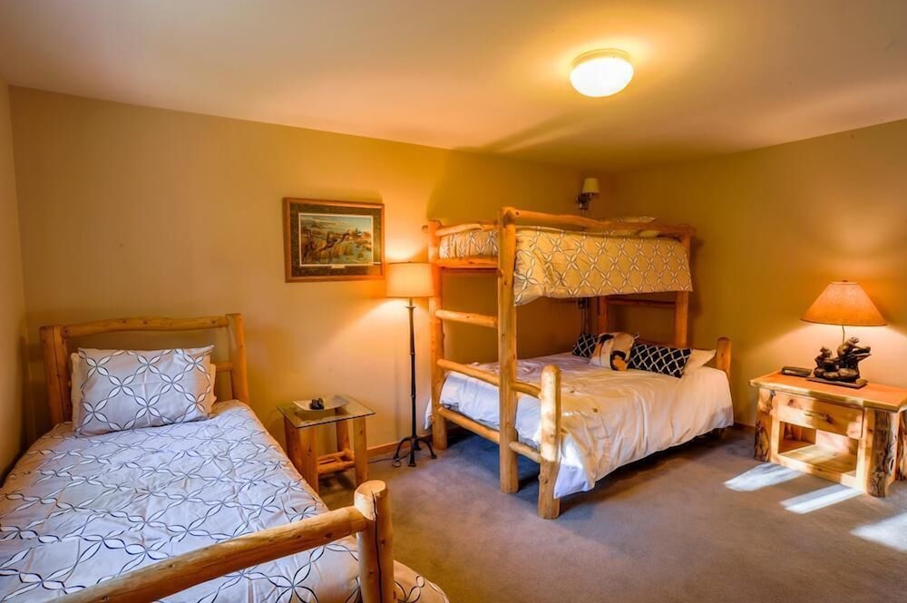 Фото Highlander 324 Townhome with Private Hot Tub