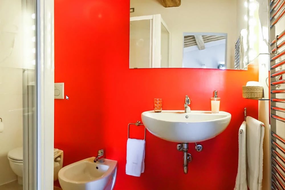 Фото Agriturismo Montelovesco