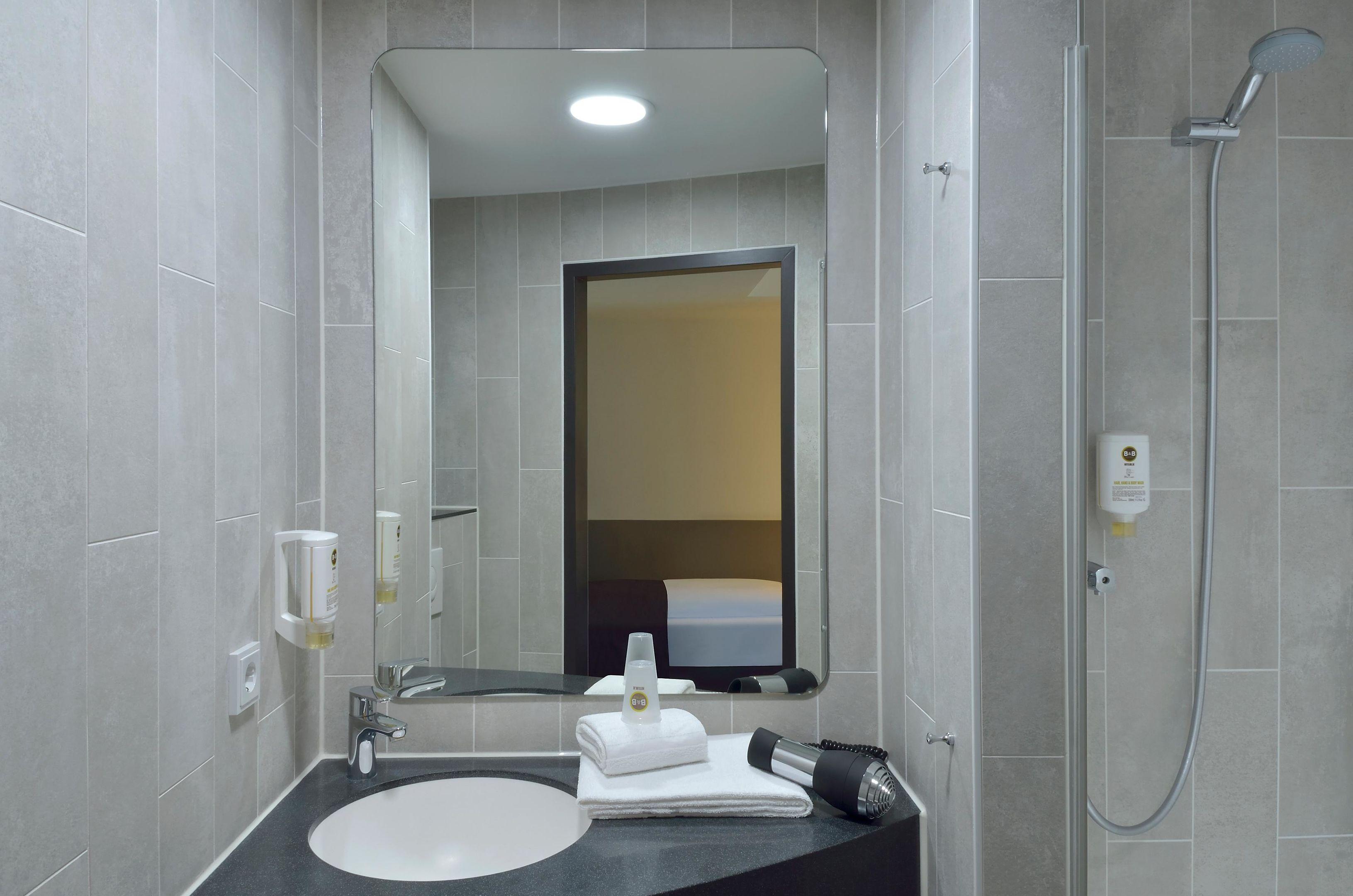 Фото B&b Hotel Stuttgart-Vaihingen