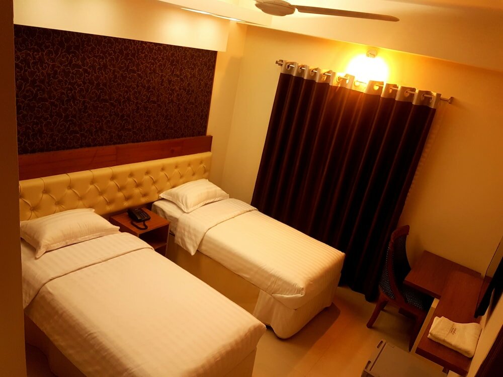 Фото Lake Wood Residency