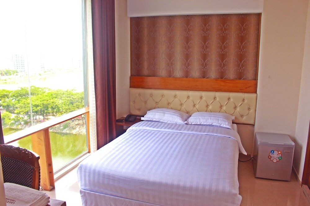 Фото Lake Wood Residency