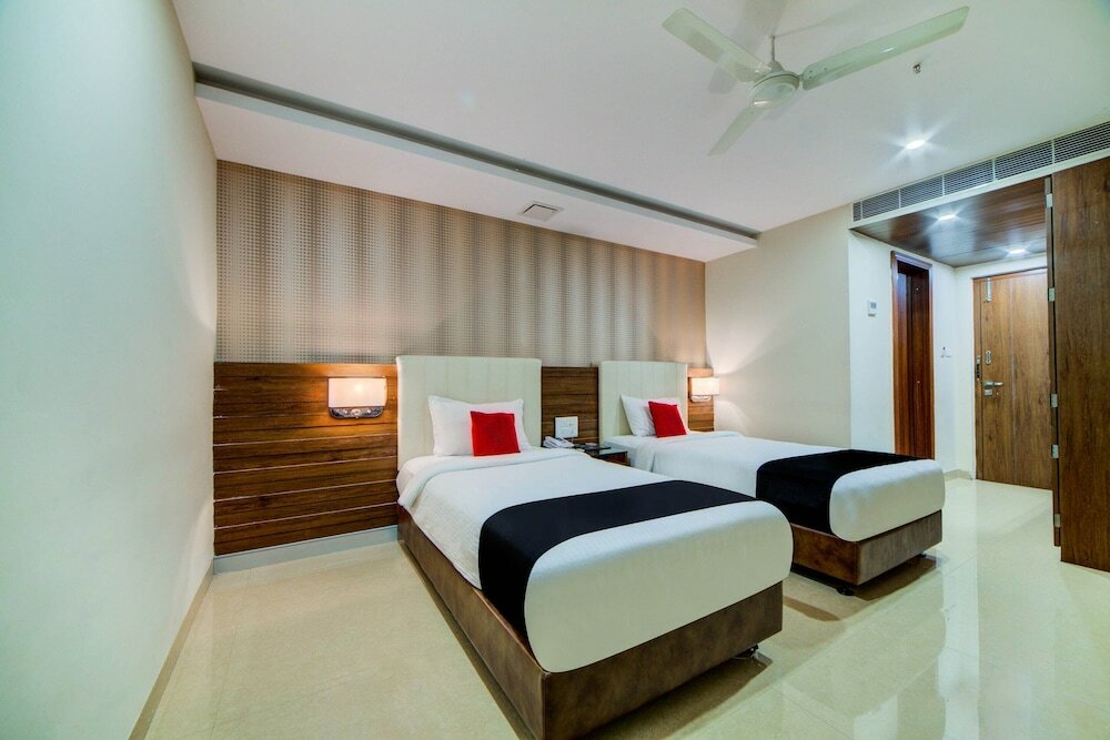 Фото Capital O 23502 Hotel Millennium Grand