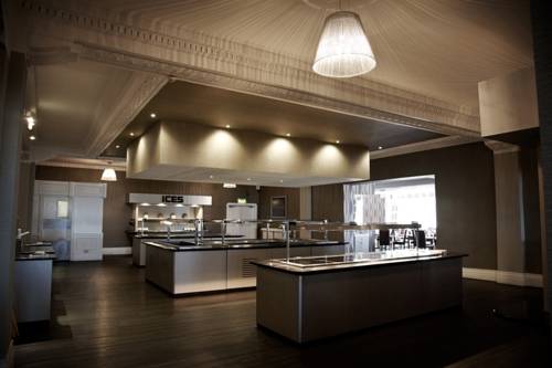 Фото The Cliffs Hotel Blackpool