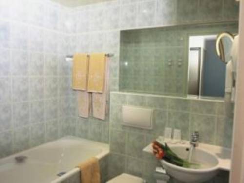 Фото Grand Hotel du Havre Paris