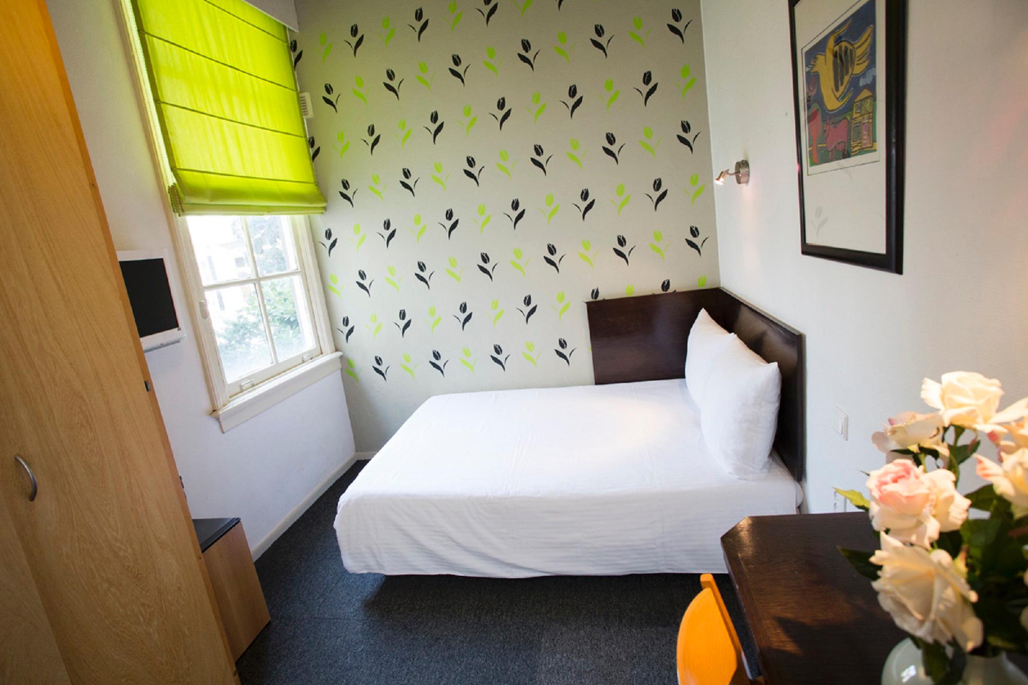 Фото Quentin Golden Bear Hotel