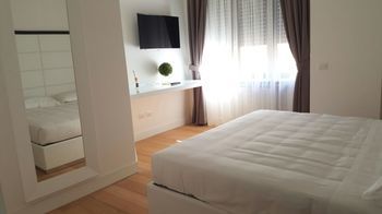 Фото Lhp Suite Napoli - Parco Margherita